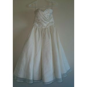 Beautiful Dolly Couture Vintage Style Wedding Gown